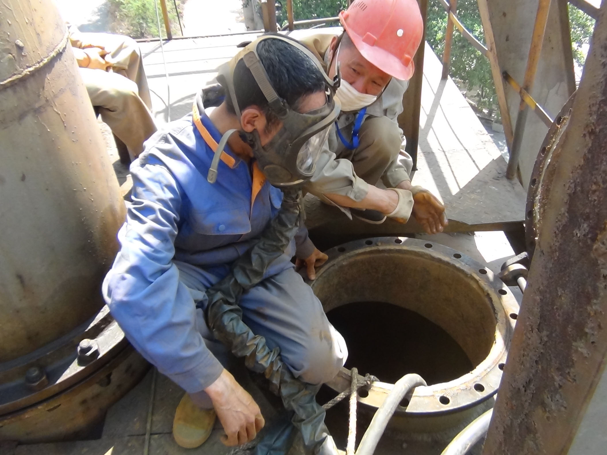 1520911242237826xMJQ.jpg 防止中毒(防毒面具).jpg